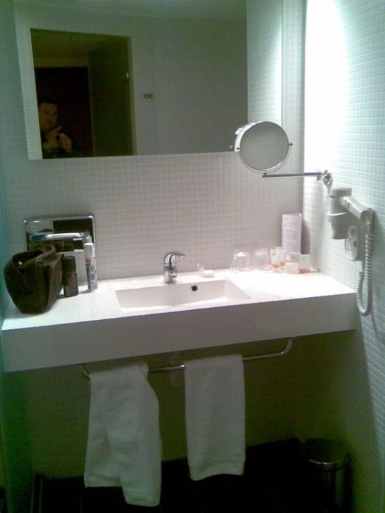 Badezimmer Van der Valk Hotel Rotterdam Blijdorp