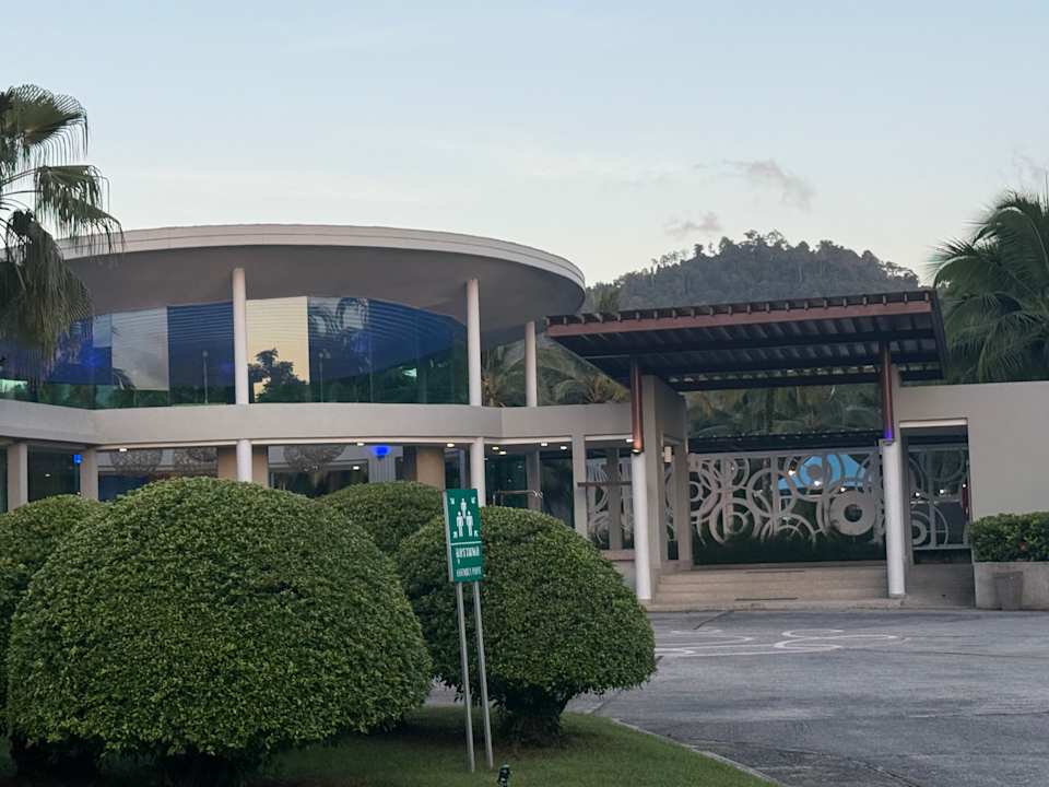 Lobby The Waters Khao Lak by Katathani