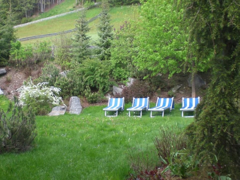 "Garten mit Liegewiese" Almhotel Bergerhof (Sarentino / Sarntal