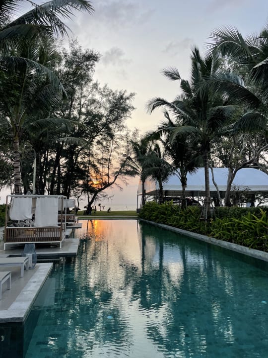 Pool Melia Phuket Mai Khao