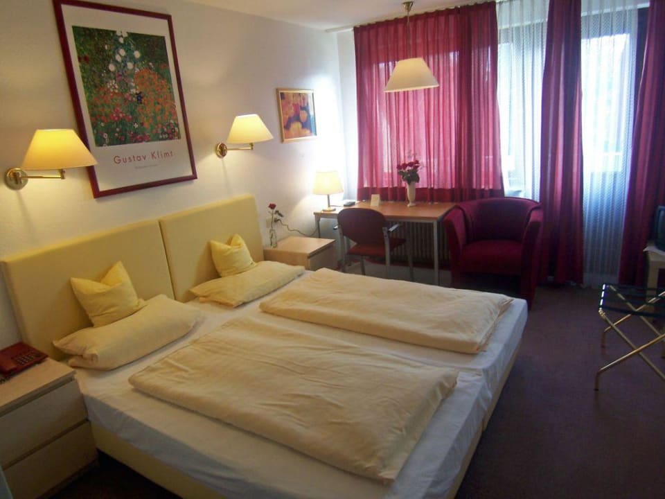 Hotelzimmer mit Balkon in ruhiger Lage  Hotel Columbus & Columbus Glamping