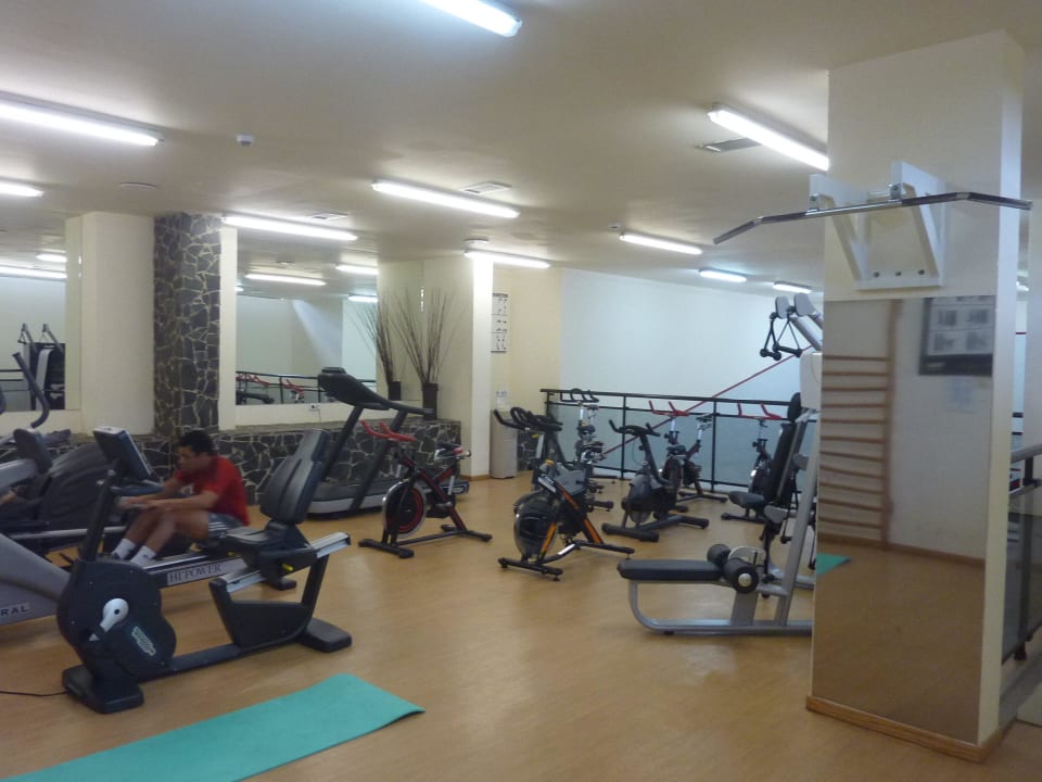 Fitnessraum Iberostar Waves Playa Gaviotas