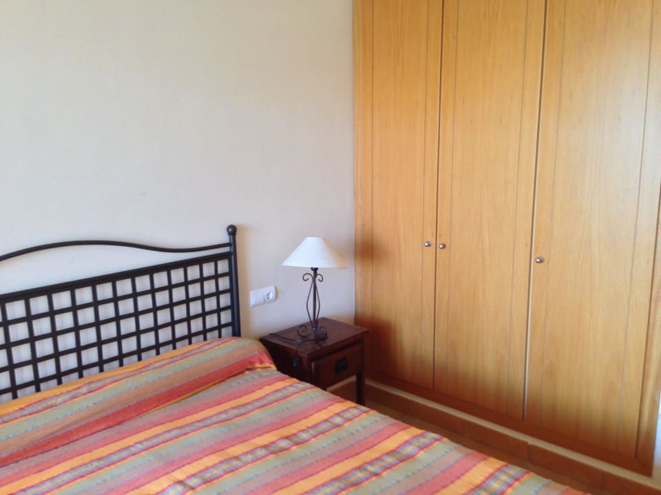 Schlafzimmer Apartments Serviden Aquamarina