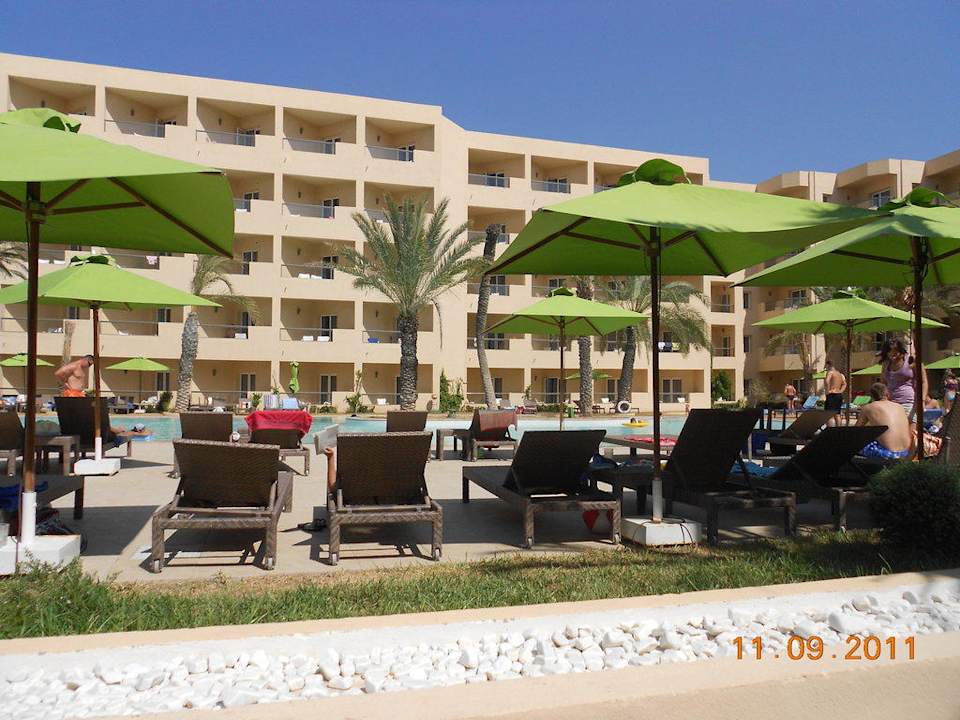 An der Poolbar Hotel Rosa Beach