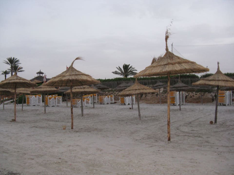 Na plaży Nour Palace Resort & Thalasso