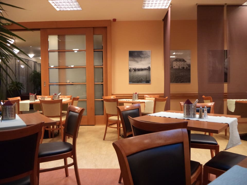 Завтракальня :) Hotel Archibald City