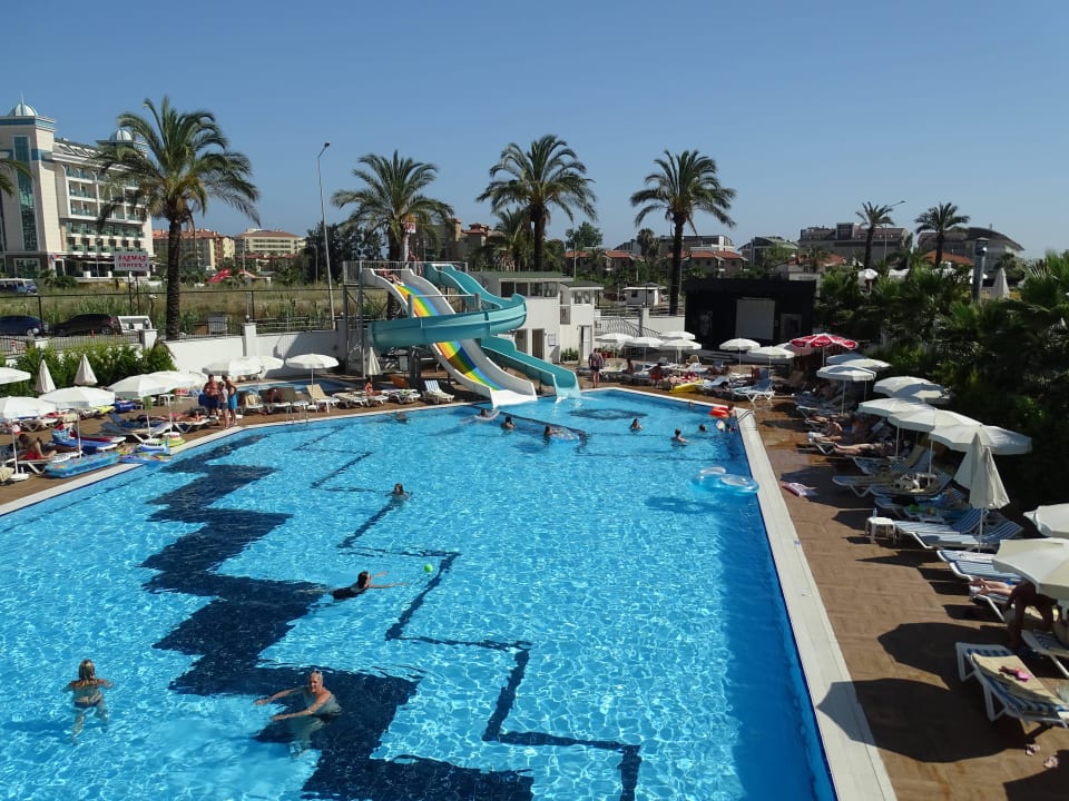 Schöner Pool Palm World Side Resort & Spa