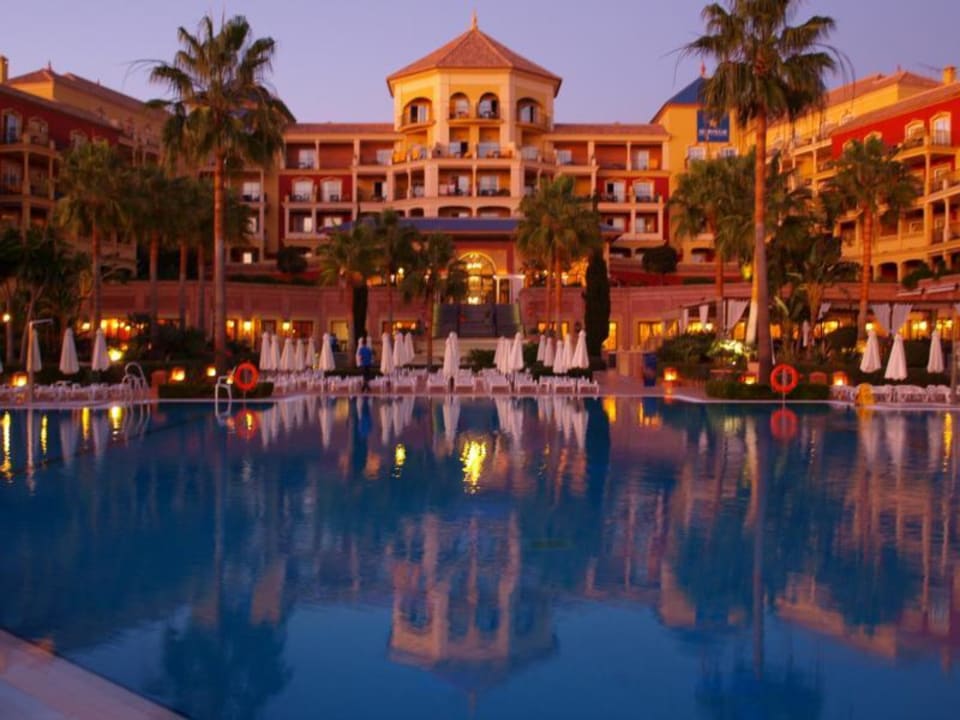 Pool Iberostar Waves Málaga Playa