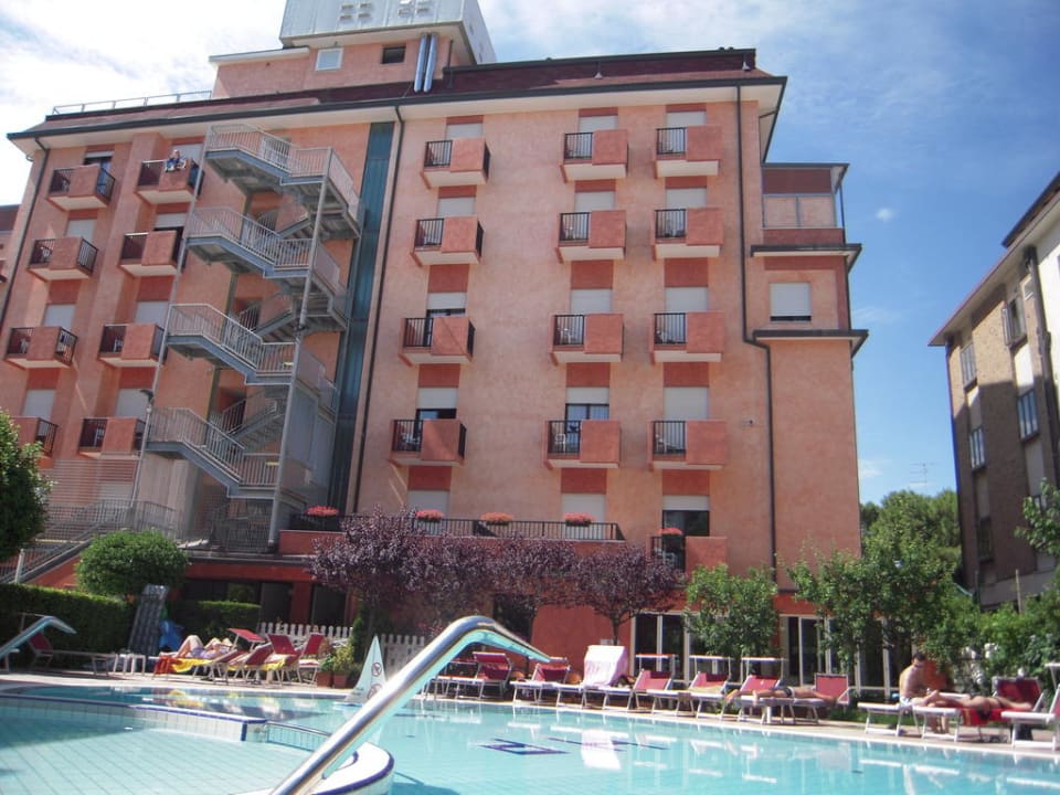 Pool Hotel Piccadilly