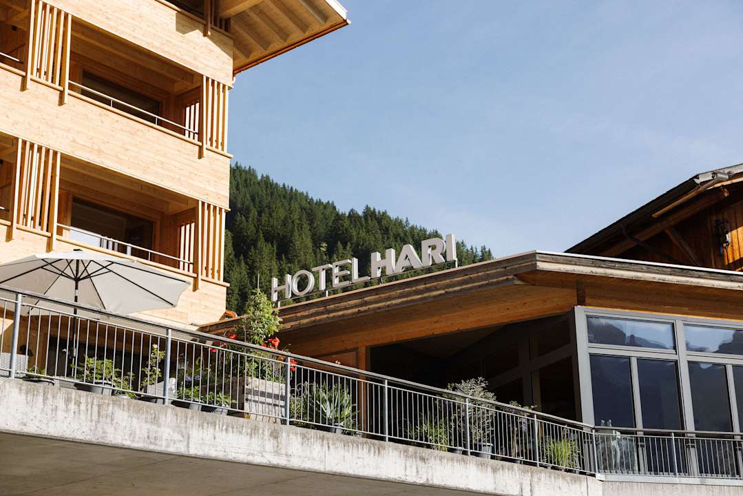 Außenansicht Hotel Hari im Schlegeli