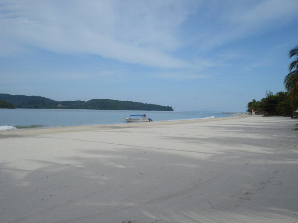 Strand Hotel Beach Garden Resort