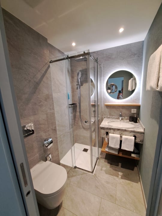 Zimmer Ascona Lodge, Pool & Garden Retreat