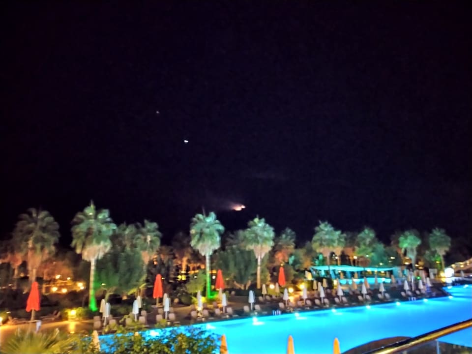 Pool VONRESORT Golden Coast