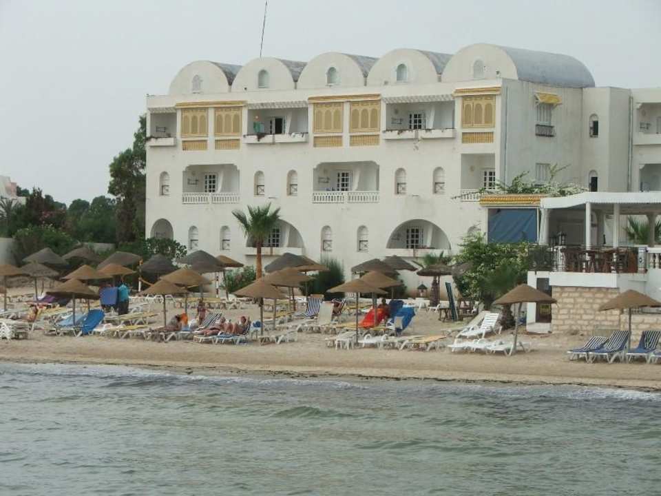 Plaża jest niewielka Alassio Hotel and Thalasso