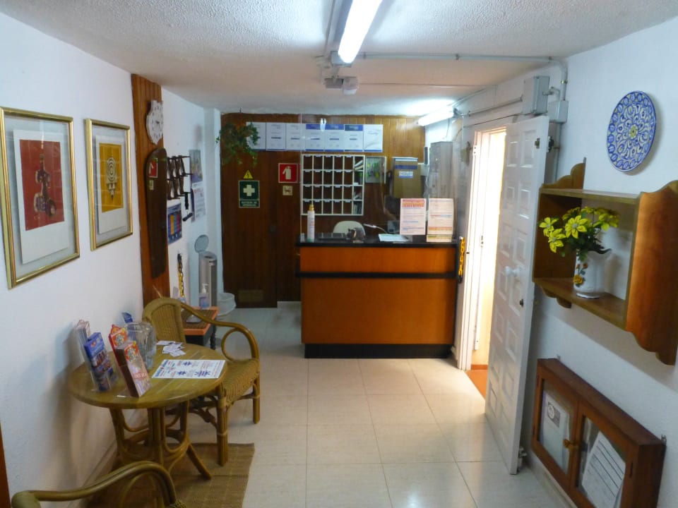 Lobby Apartamentos Belmonte