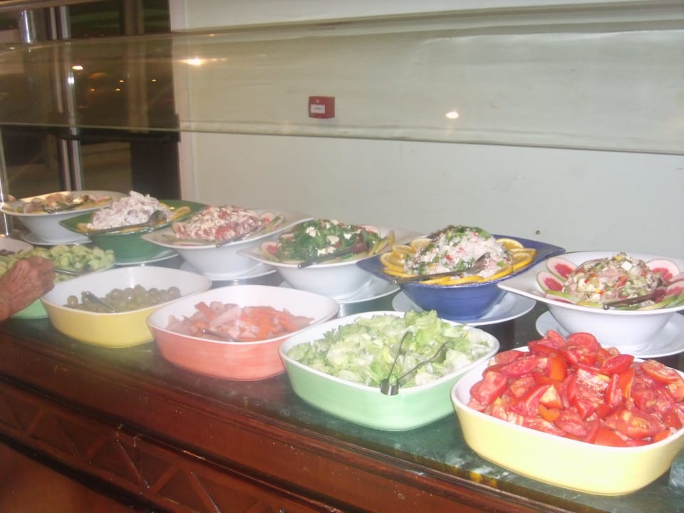 Salatbuffet Malikia Resort Abu Dabbab