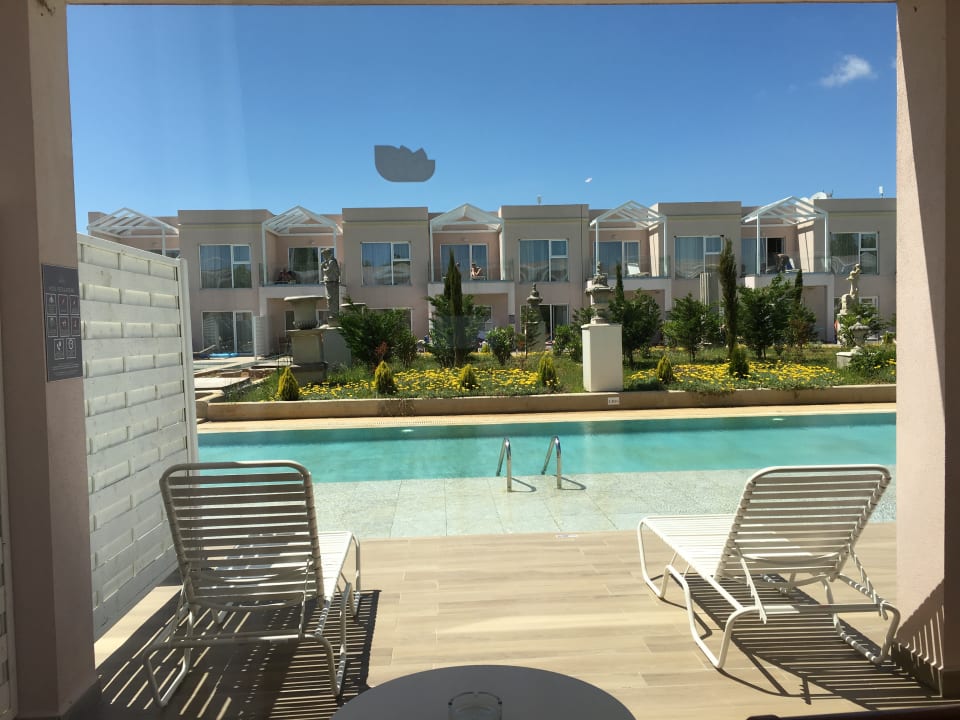 Zimmer Sandy Villas Resort