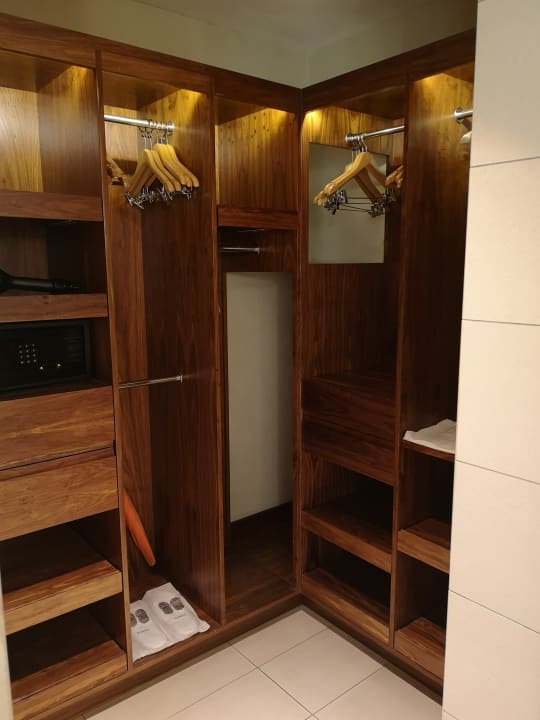 Zimmer Sands Suites Resort & Spa