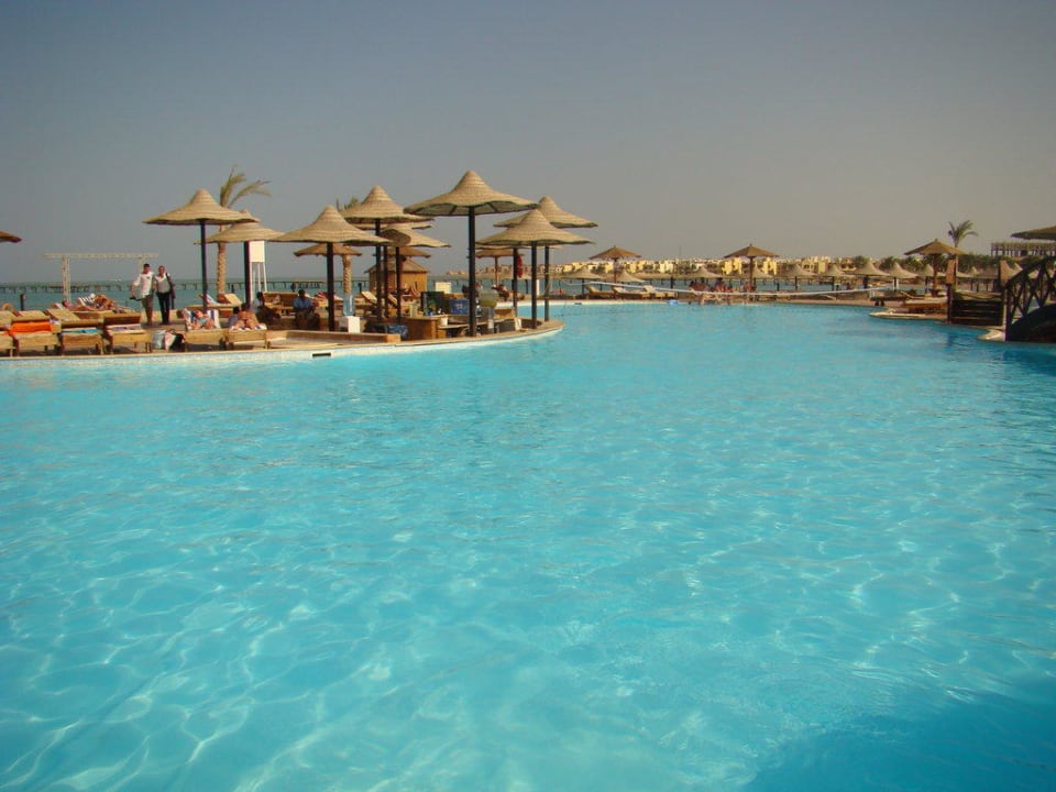 Jeden z basenów Riviera Aqua Park Resort