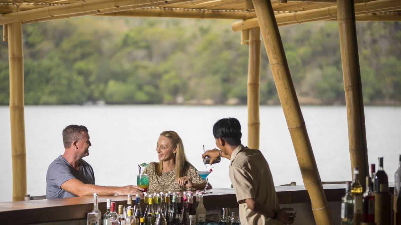 Pasir Putih Beach Club Menjangan Dynasty  Resort