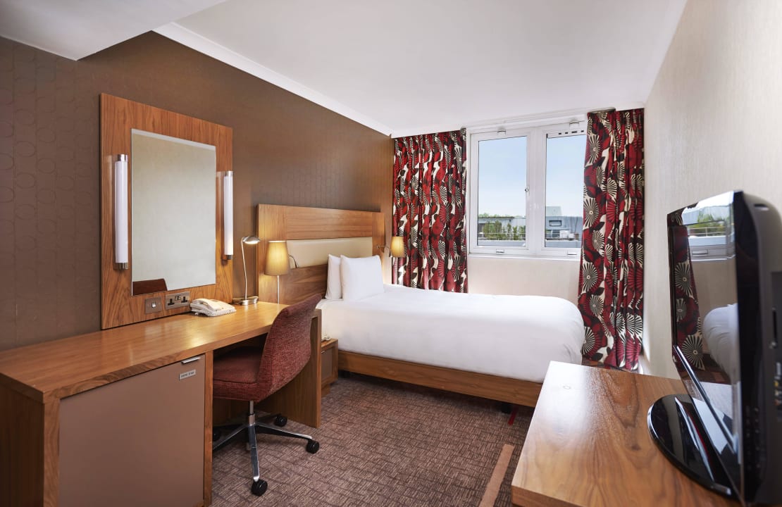 Single room Hilton London Olympia