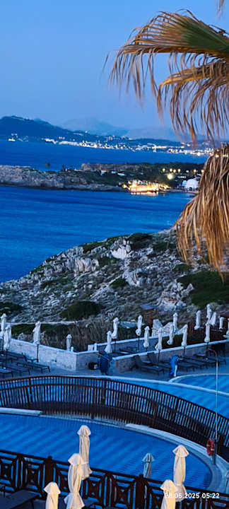 Außenansicht Hotel Kalithea Horizon Royal