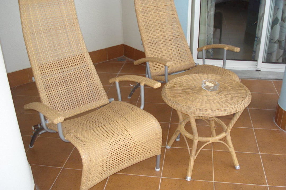 Balkon mit Möbeln Pestana Grand Ocean Resort