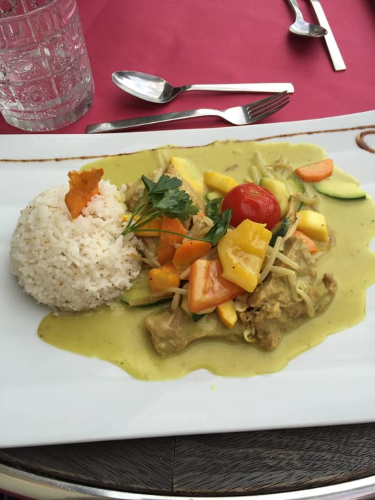 5-Elemente Menü - Hauptgang beim Abendessen LIFESTYLE Resort Zum Kurfürsten