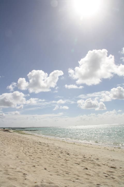 Strand Crystals Beach Resort Belle Mare, a member of Radisson Individuals