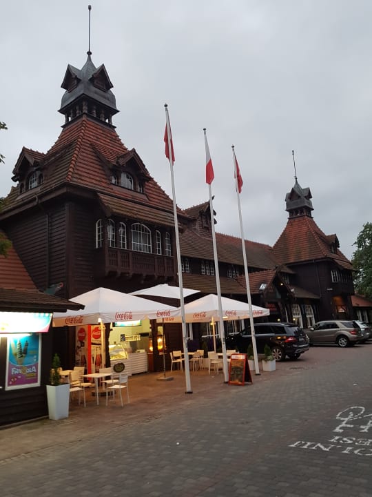 Außenansicht Hotel Zhong Hua