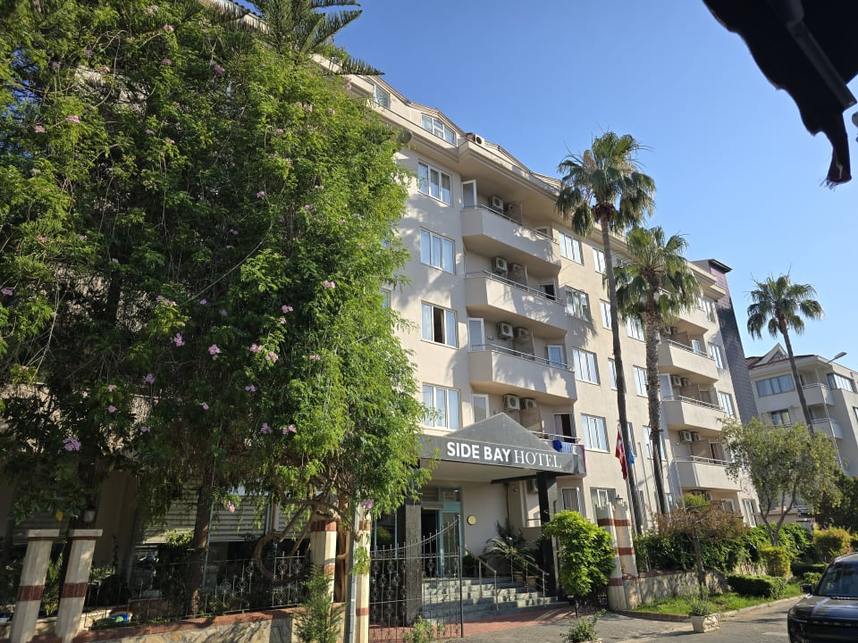 Außenansicht Side Bay Hotel