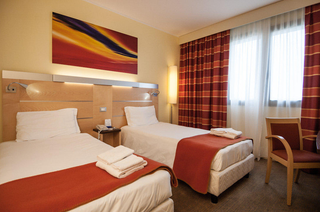 Triple Room Best Western Hotel Palace Inn