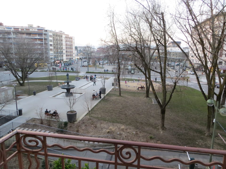 Blick vom Balkon Best Western Hotel Carlton Annecy