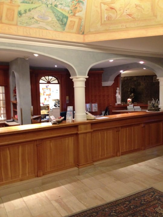 Die Rzeption Waldhof Fuschlsee Resort