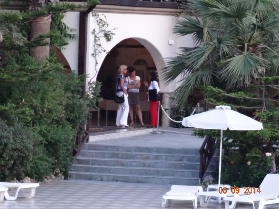 Eingang Hotel Kalithea Mare Palace