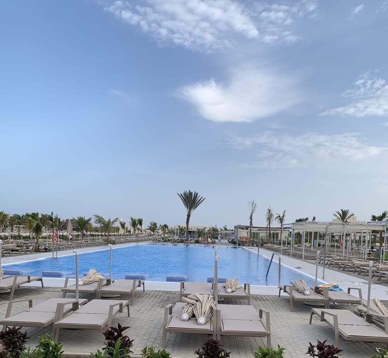 Pool Hotel Riu Karamboa