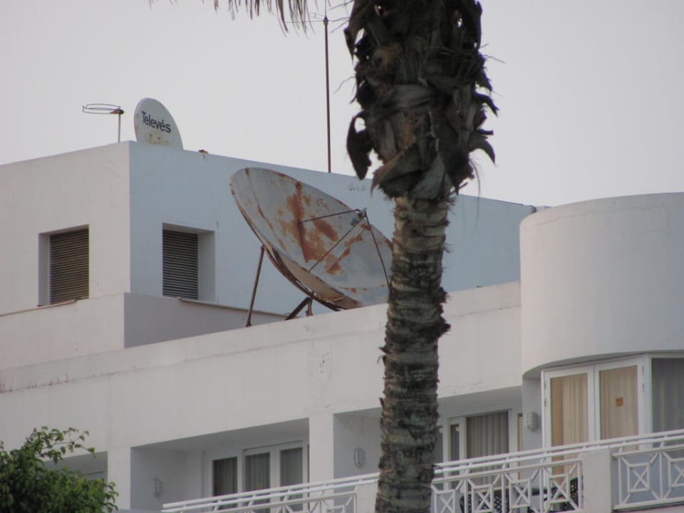 Rostige Satellitenschüssel Hipotels La Geria