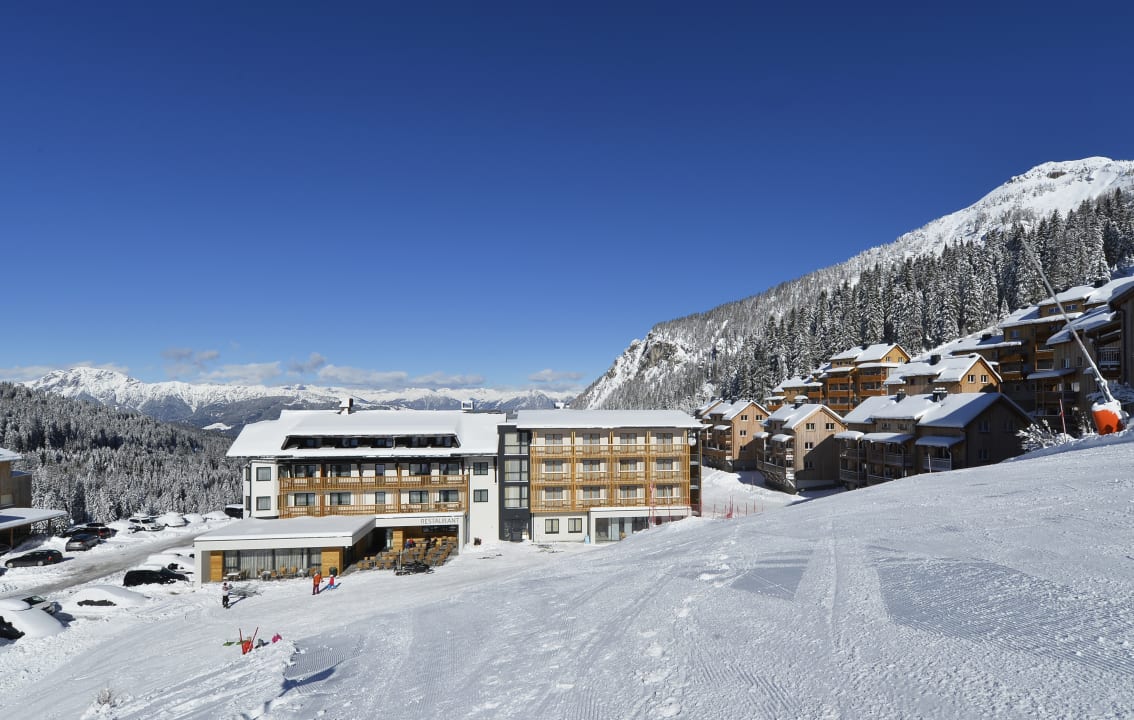 Außenansicht Almhotel Kärnten