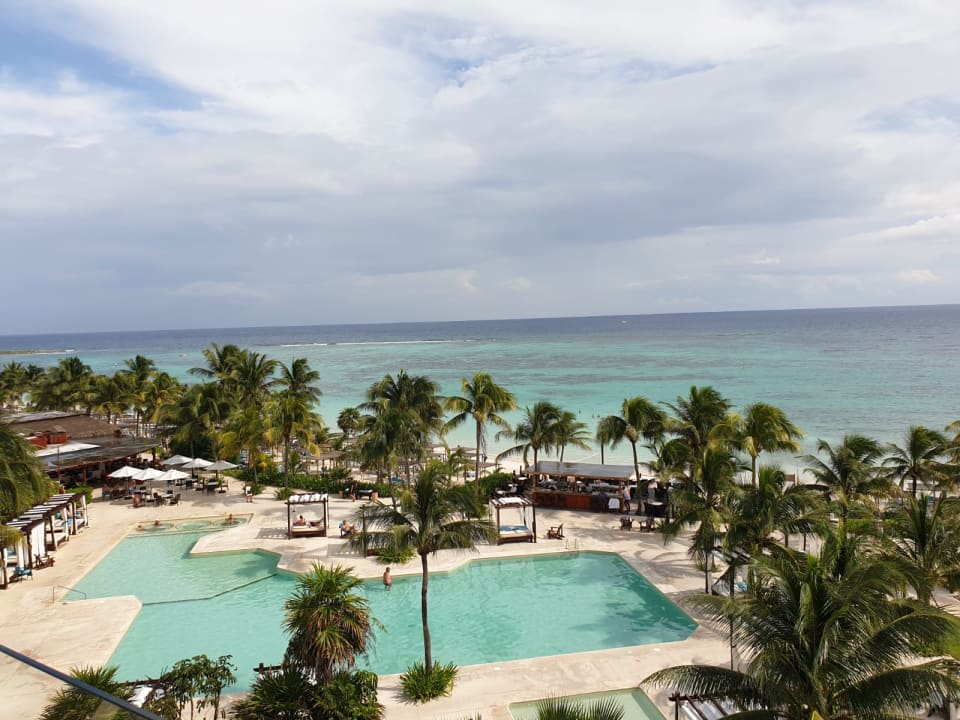 Pool Akumal Bay Beach & Wellness Resort