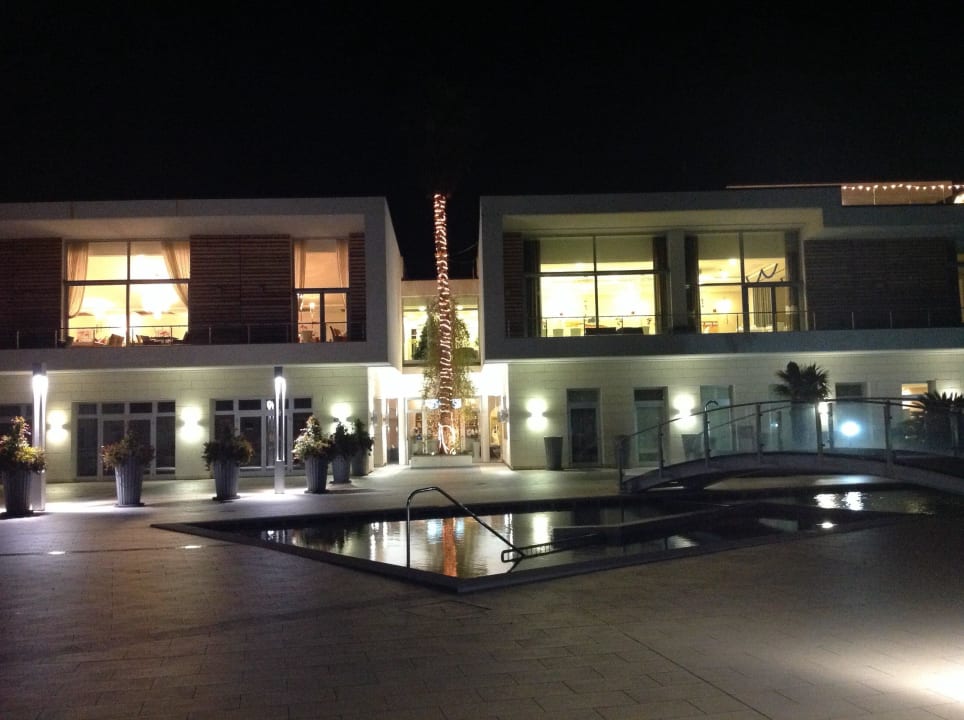 Ansicht vom Außenpool-Seite Parc Hotel Germano Suites
