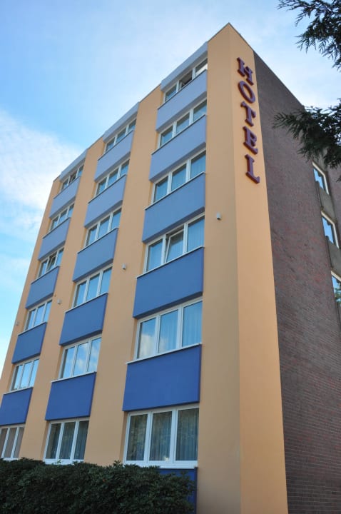 Außenansicht Neu Hotel Bavaria Oldenburg