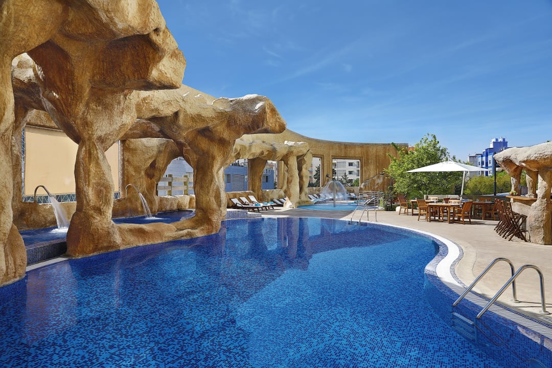 Pool Hilton Beirut Habtoor Grand