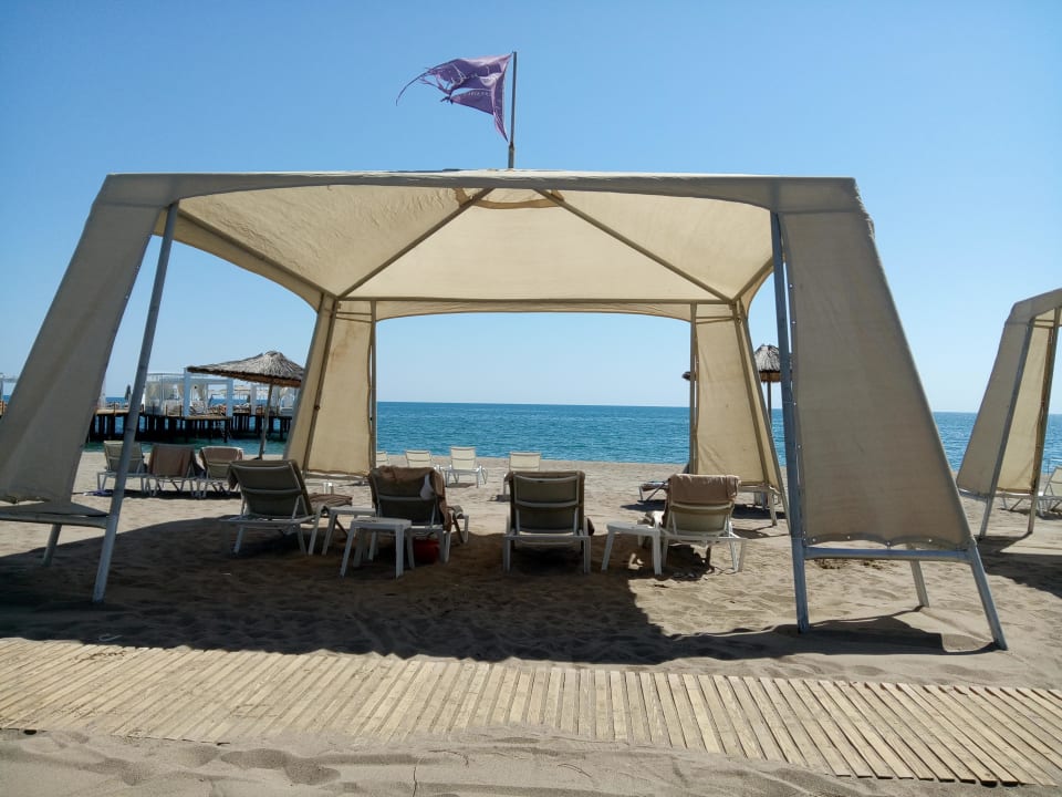 Kostenfreie Zelte mit Klingel und Steckdose Kempinski Hotel The Dome Belek