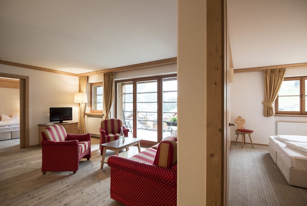 Zimmer Post Alpina - Family Mountain Chalets