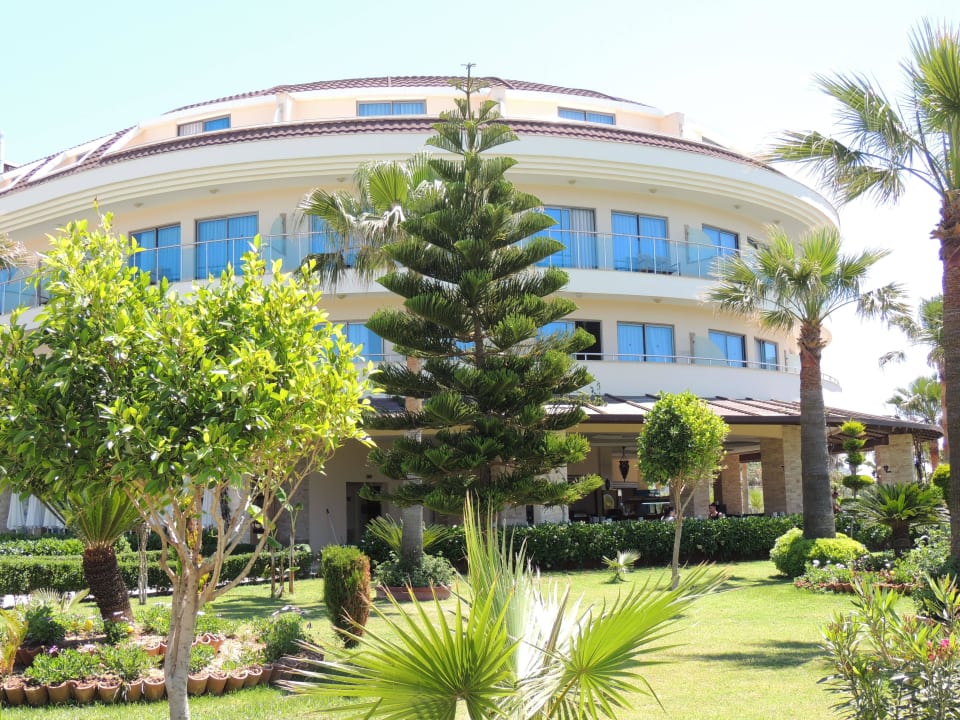 Park Saphir Hotel & Villas