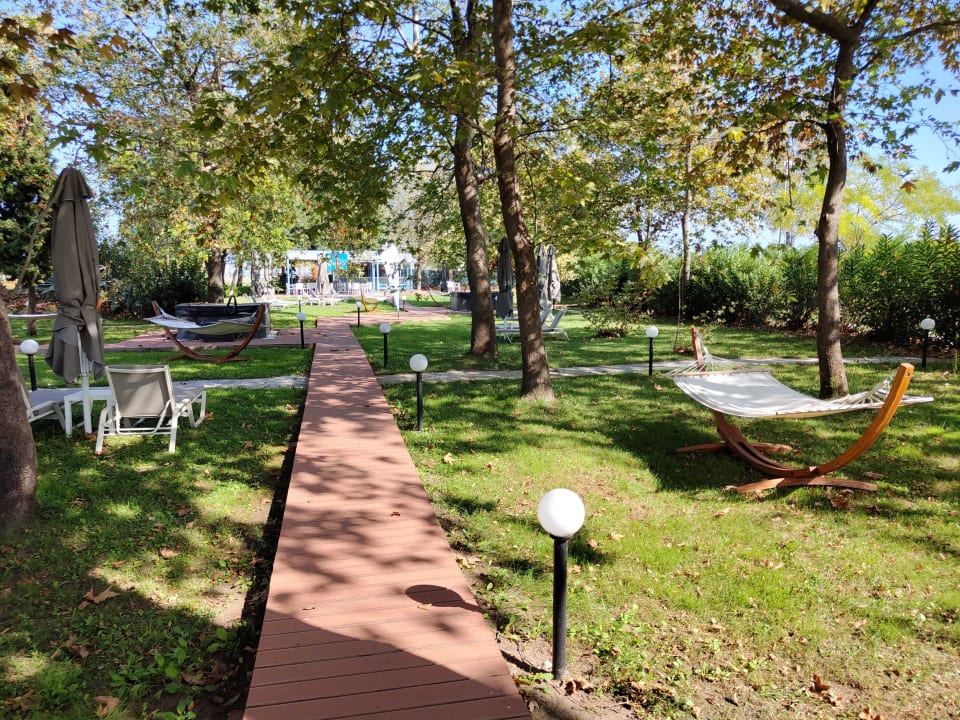 Gartenanlage Olympian Bay Grand Resort