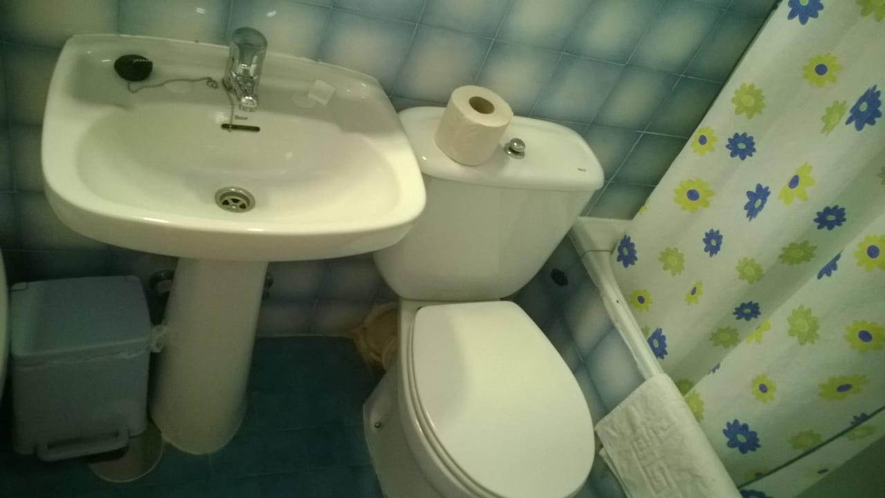 Bathroom Hostal Rober