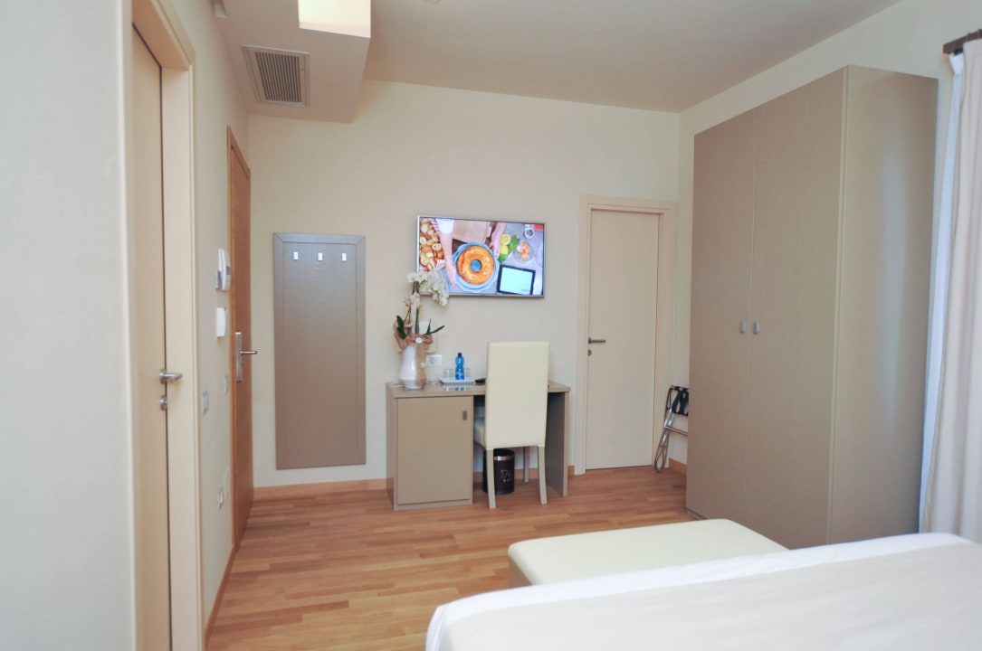 Panoramica della camera Hotel Dori