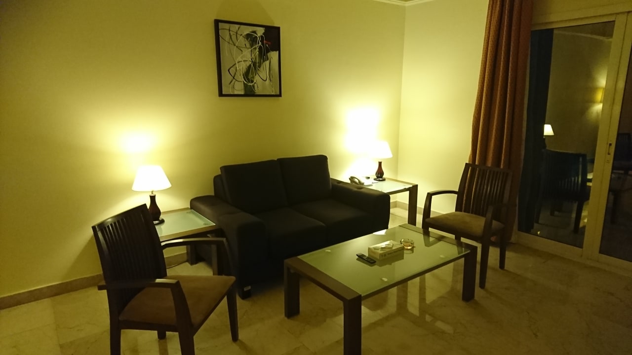 Zimmer Ramada by Wyndham Beach Hotel Ajman