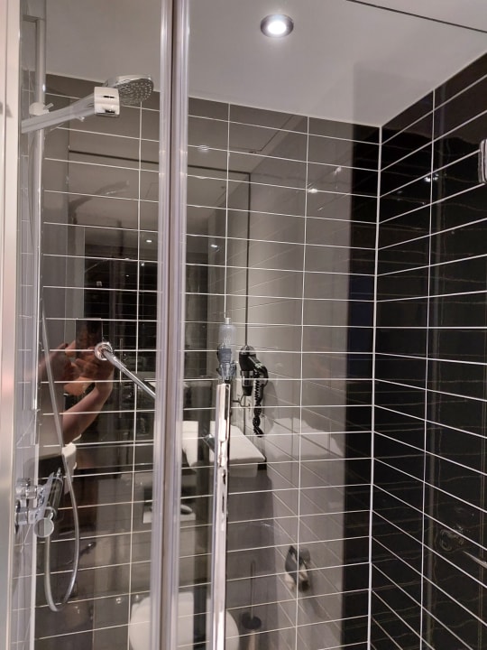 Zimmer Premier Inn Nürnberg City Centre